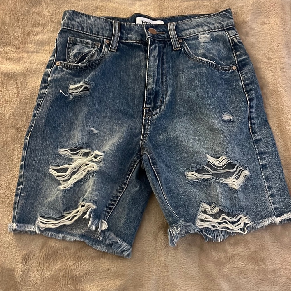 RSQ women’s boyfriend shorts